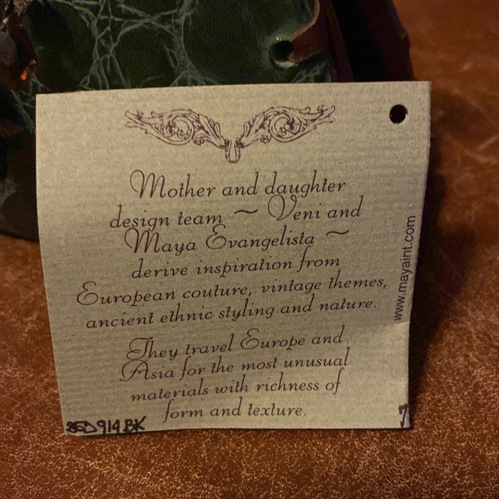 Maya Evangelista Handbag - Picture 10 of 10